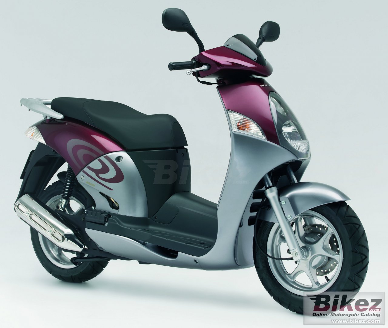 Big Honda @150 picture and wallpaper from Bikez.com